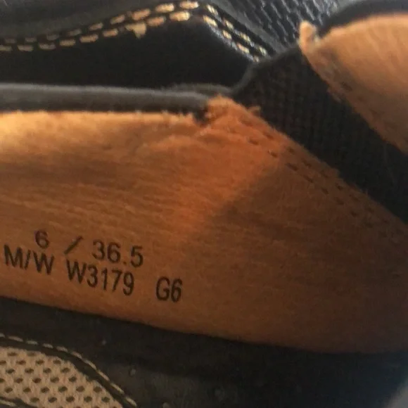 Born Womens Loafers. Sz 6 - Picture 6 of 11